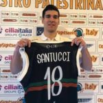 Matteo Santucci mostra la maglia di Palestrina